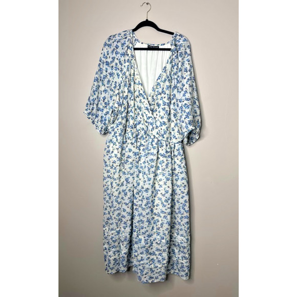 Lane Bryant Dress Womens Size 24 Midi Floral Print V Neck Cream Blue Cottagecore - Picture 1 of 11